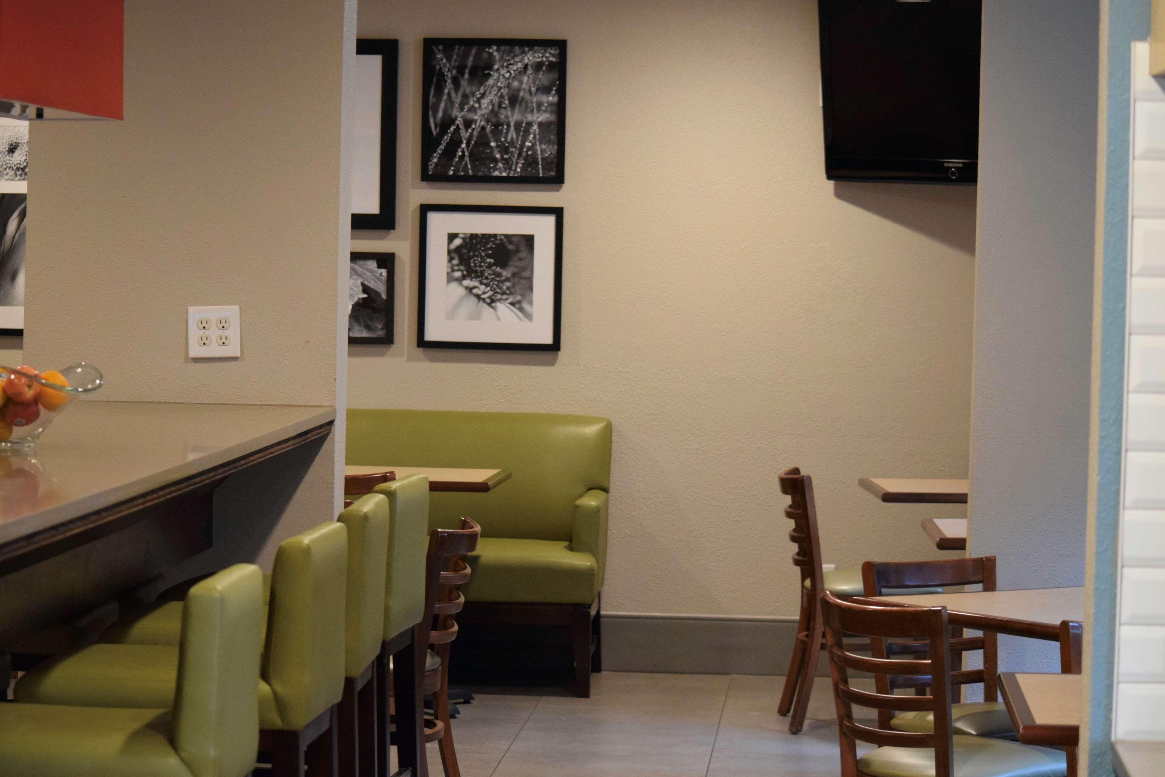 Country Inn & Suites By Radisson, Lincoln North Hotel And Conference Center, Ne Buitenkant foto