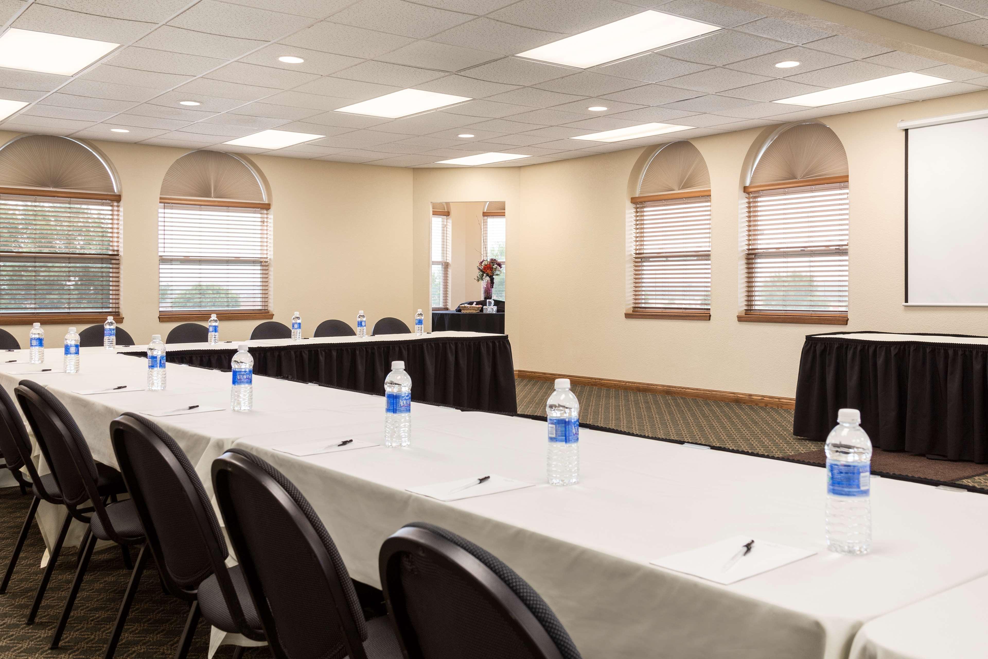 Country Inn & Suites By Radisson, Lincoln North Hotel And Conference Center, Ne Buitenkant foto