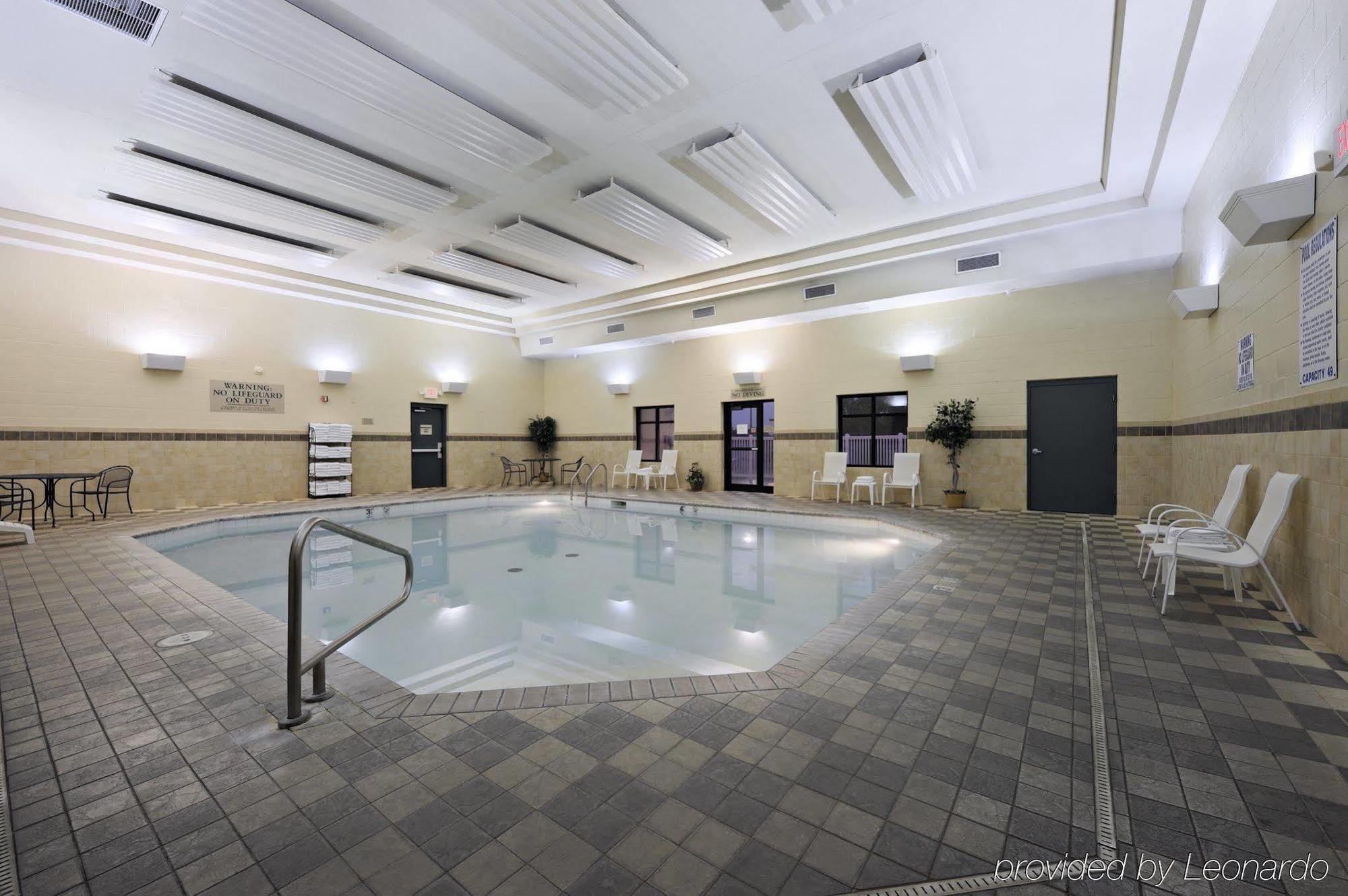 Country Inn & Suites By Radisson, Lincoln North Hotel And Conference Center, Ne Buitenkant foto